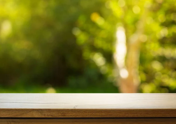 Empty Wooden Deck Table Sunny Summer Green Garden Background — Stock Fotó