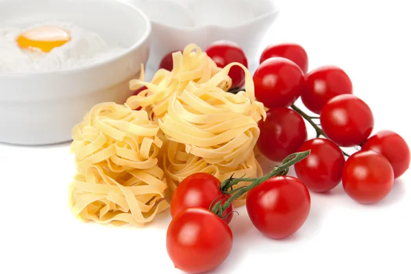 Tomates, espaguetis y pasta — Foto de Stock