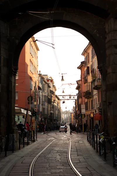 在米兰，意大利街上忙碌的城市生活 — 图库照片