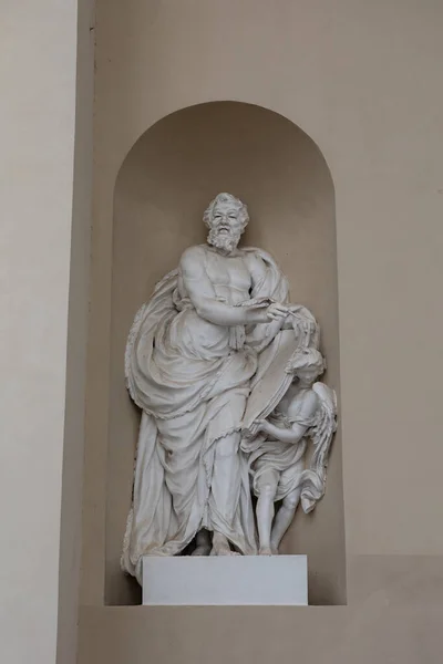 Statue Matthew Apostle Wall Vilnius Cathedral Cathedral Basilica Stanislaus Ladislaus — Stock Photo, Image