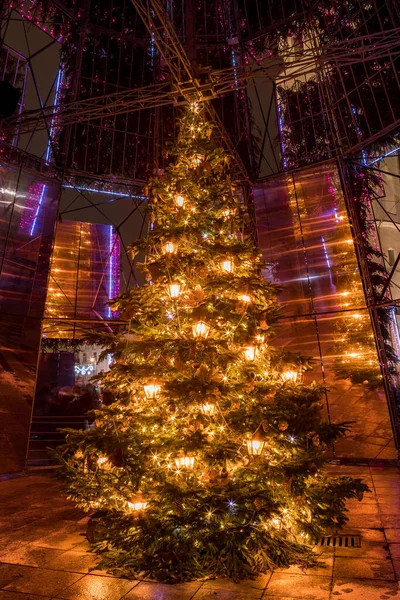 Vilnius Litouwen December 2020 Binnenkant Van Belangrijkste Kerstboom Van Vilnius — Stockfoto