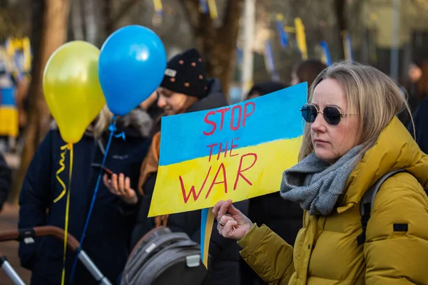 Vilnius Litauen März 2022 Frau Hält Transparent Mit Der Aufschrift — Stockfoto