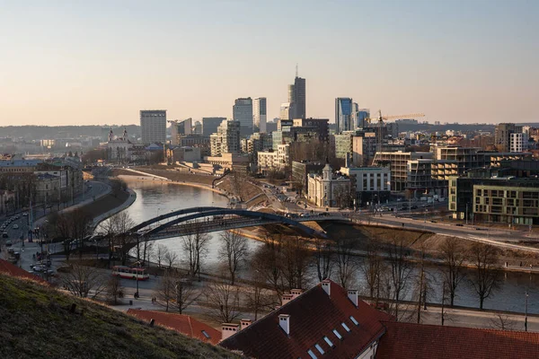 Vilnius Litouwen Maart 2022 Moderne Binnenstad Rivier Neris Het Centrum — Stockfoto