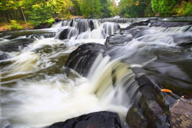 northwoods michigan düşen Bond