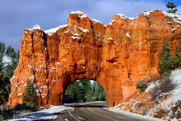 Rock Tunnel Dixie National Forest — Stock Photo, Image