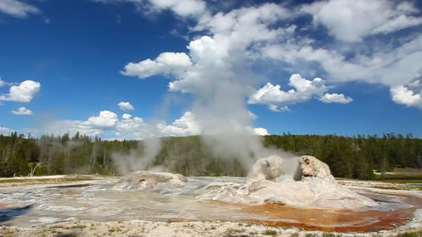 Foguete Geyser e Grott Geyser — Vídeo de Stock