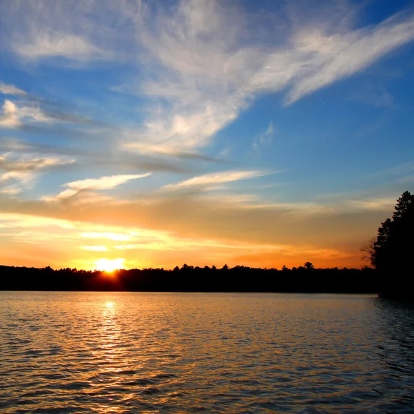 北部威斯康星州湖日落 — 图库照片