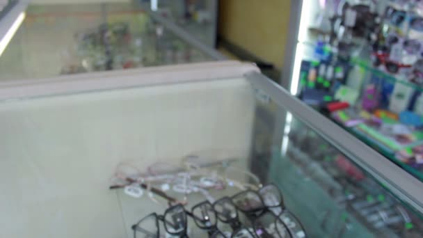 In Eyeglass store — Stock Video