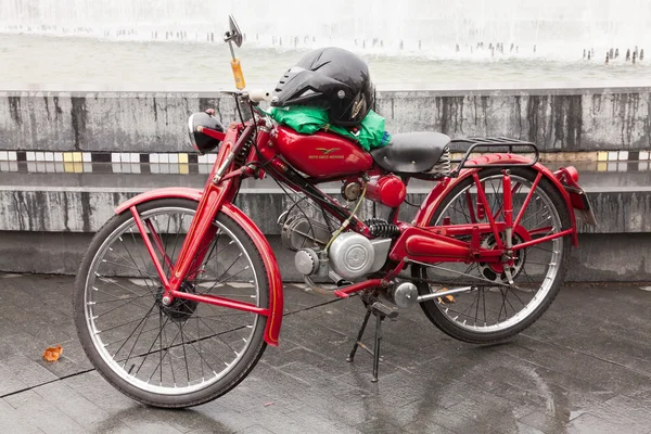 Fahrrad mit Motor — Stockfoto