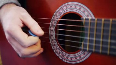 akustik gitar