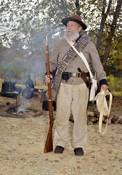 Άντρας ντυμένος ως στρατιώτης του εμφυλίου πολέμου — Φωτογραφία Αρχείου