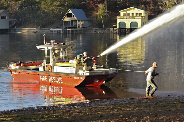 Fireboat Spraying Water — Stock Photo, Image