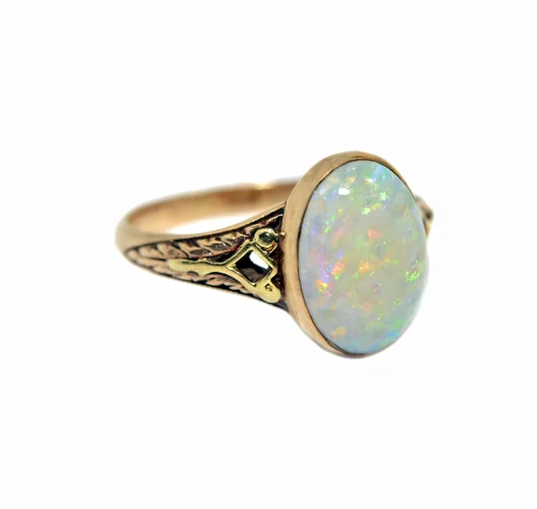 Ring starodawny opal — Zdjęcie stockowe