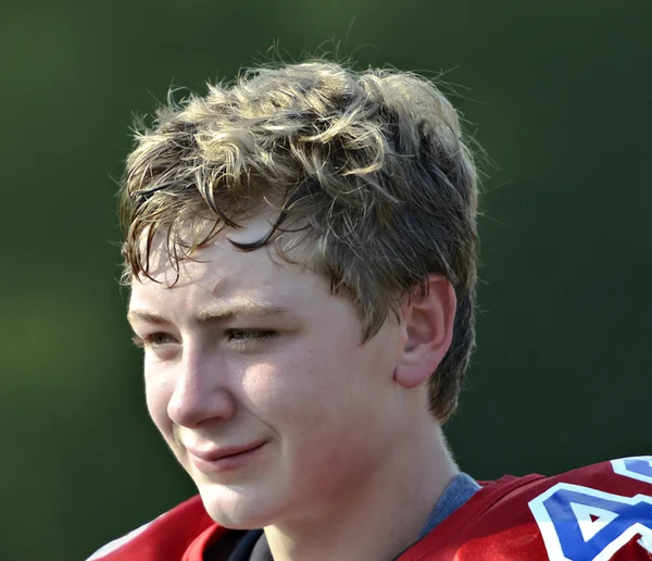 Jeune joueur de football adolescent — Photo