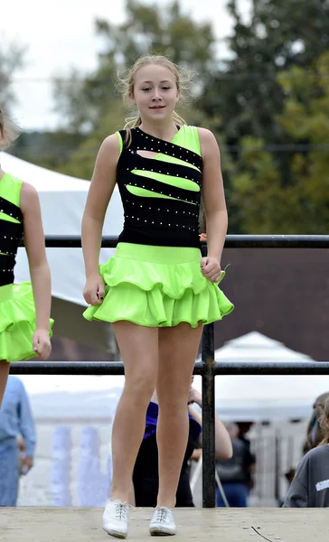 Young Girl Irish Dancing — Stock Photo, Image