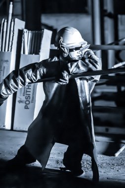 metal üretim fabrika işçisi
