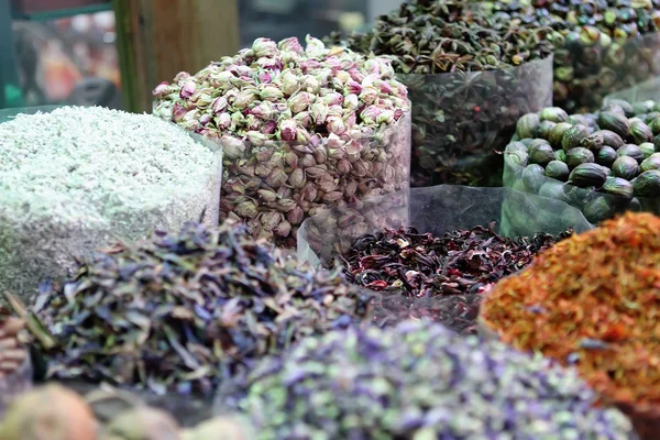 Especiarias no mercado do Médio Oriente — Fotografia de Stock