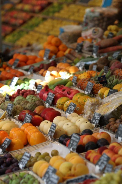 Frukt marknad — Stockfoto