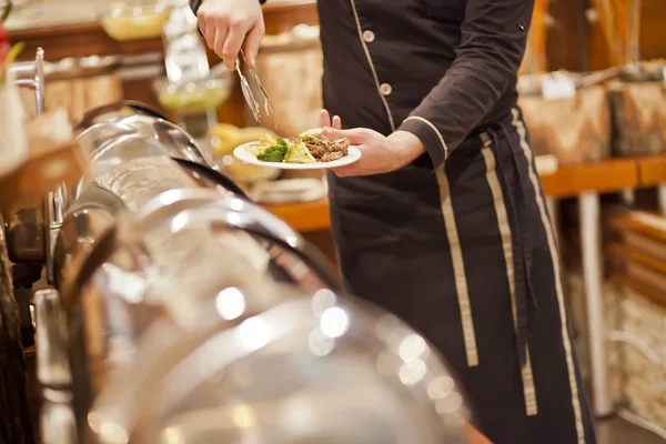 Eten in restaurant — Stockfoto