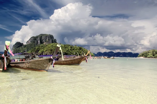 Playa en el Mar de Andamán en Tailandia — Foto de Stock