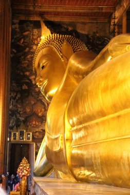 Tayland tapınak wat pho yatan Buda heykeli