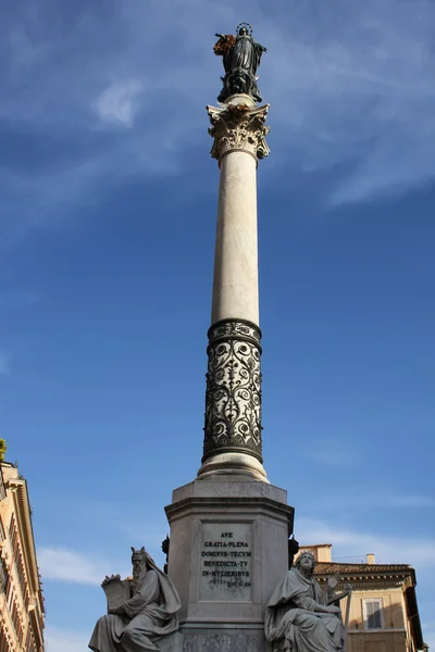 Monumento alle ' Immaculata in rome — Stockfoto