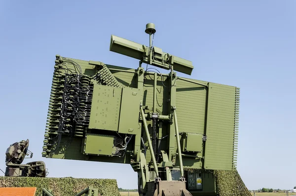 Militaire radar — Stockfoto