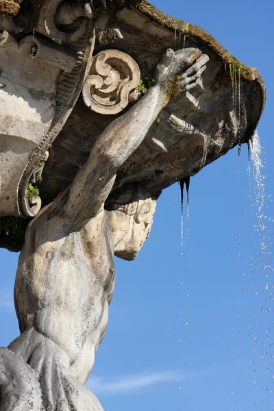 Fontanna w bocca della verita w Rzymie — Zdjęcie stockowe