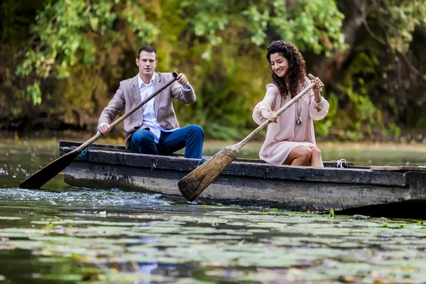 Couple in the boat — Stock Photo, Image