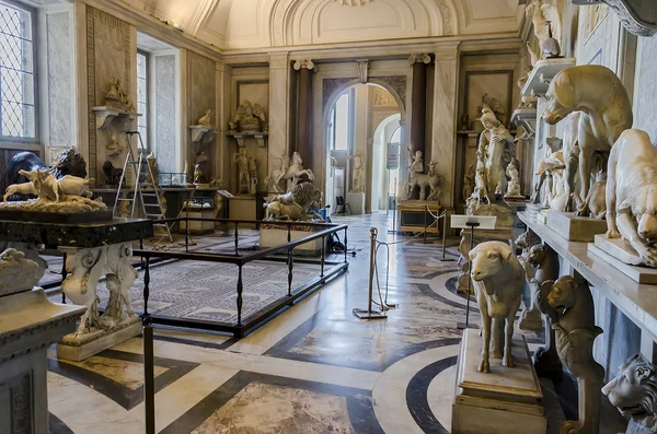 Galería delle Estatua en el Museo del Vaticano — Foto de Stock