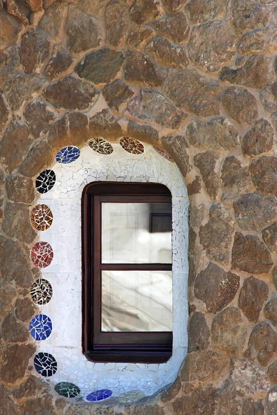 Ventana en el guell del parque —  Fotos de Stock