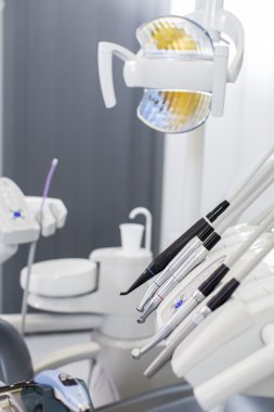 Dişçi ekipmanları
