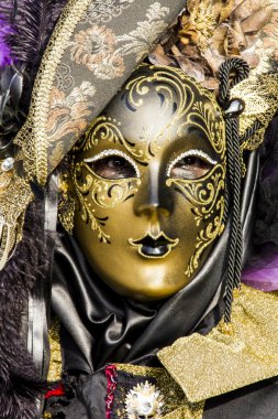 geleneksel Venedik karnaval maskesi