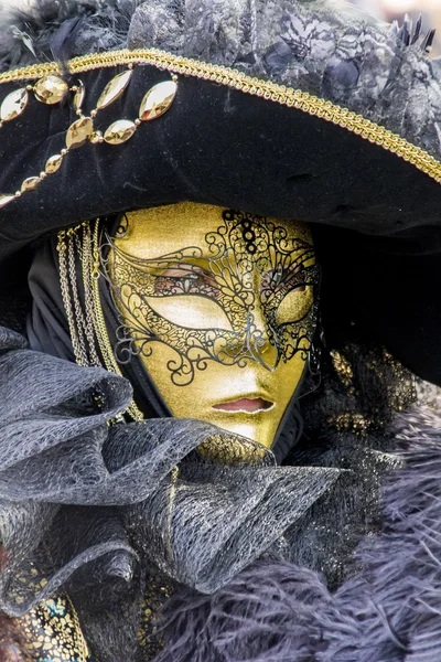 Traditionelle venezianische Karnevalsmaske — Stockfoto