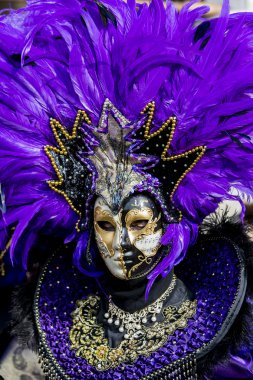 geleneksel Venedik karnaval maskesi