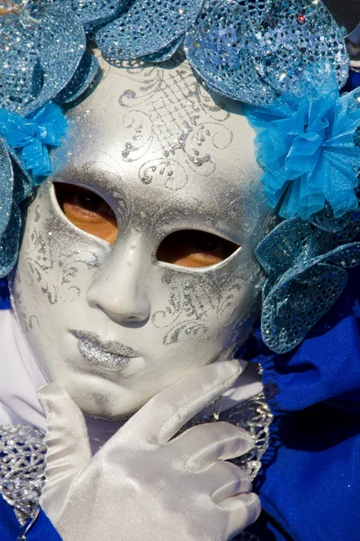 Máscara tradicional de carnaval veneziano — Fotografia de Stock