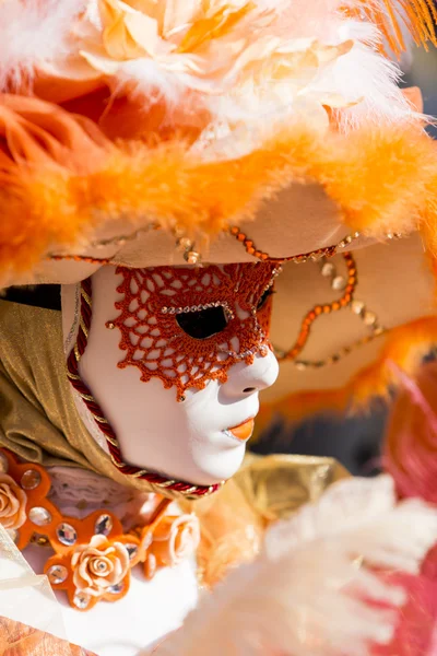 Máscara tradicional de carnaval veneziano — Fotografia de Stock