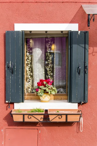 Burano penceresinden — Stok fotoğraf