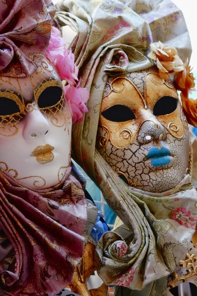 Máscaras de carnaval tradicionais de Veneza, Itália — Fotografia de Stock