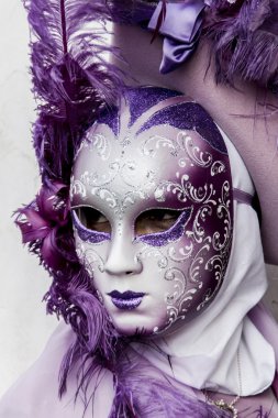 Venedik karnaval maskesi