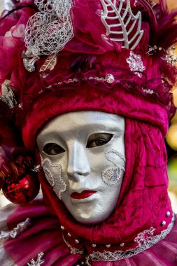 geleneksel Venedik karnaval maskesi