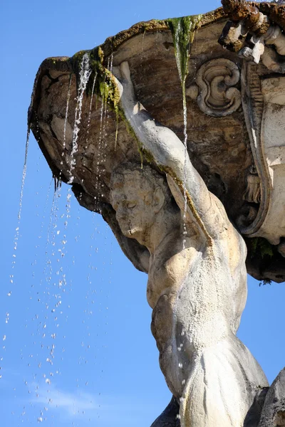 Brunnen an der bocca della verita in rom — Stockfoto