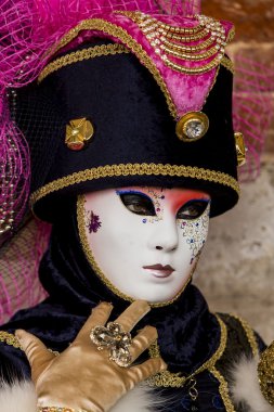 geleneksel Venedik karnaval maskesi