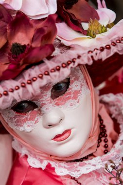geleneksel Venedik karnaval maskesi