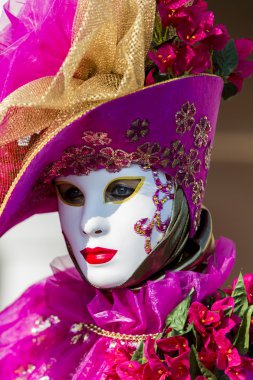geleneksel Venedik karnaval maskesi