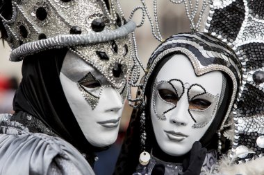 geleneksel Venedik karnaval maskesi