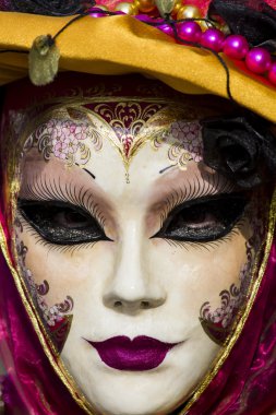 geleneksel Venedik karnaval maskesi