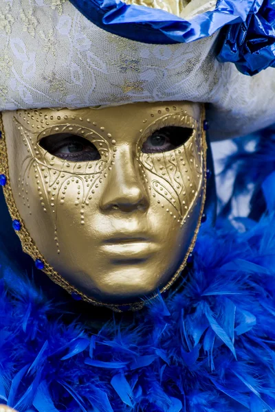 Máscara tradicional de carnaval veneziano — Fotografia de Stock