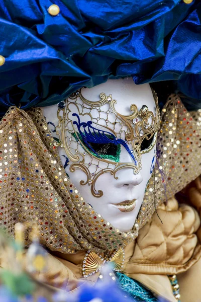 Máscara tradicional de carnaval veneziano — Fotografia de Stock