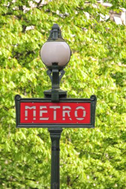 Paris. Metro tabelası